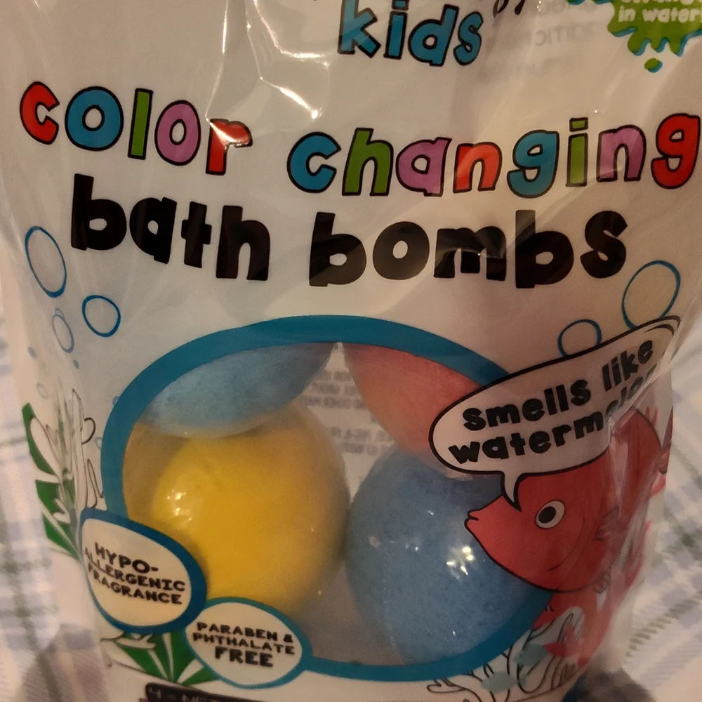 NWT! 3pks- Bodycology Kids Color Changing Bath Bombs Bundle
